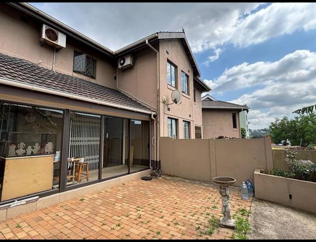 3 BEDROOM TOWNHOUSE FOR SALE IN RESERVOIR HILLS